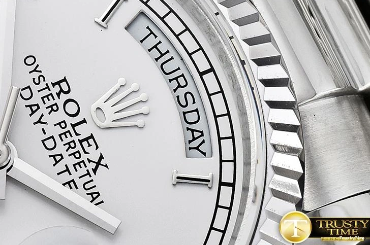 1228 Durable RDD0215B – DayDate 36mm 684